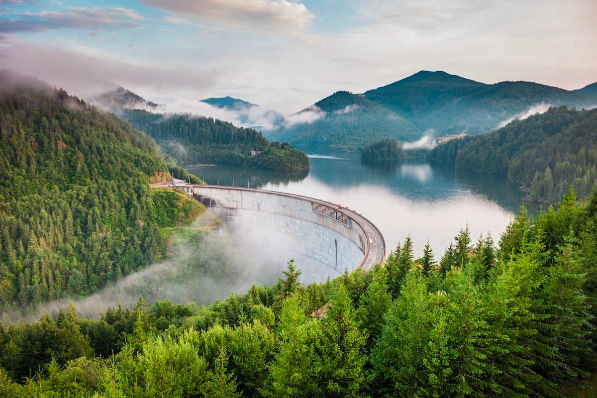 2025年に訪れる必要があるルーマニアで最も美しい場所