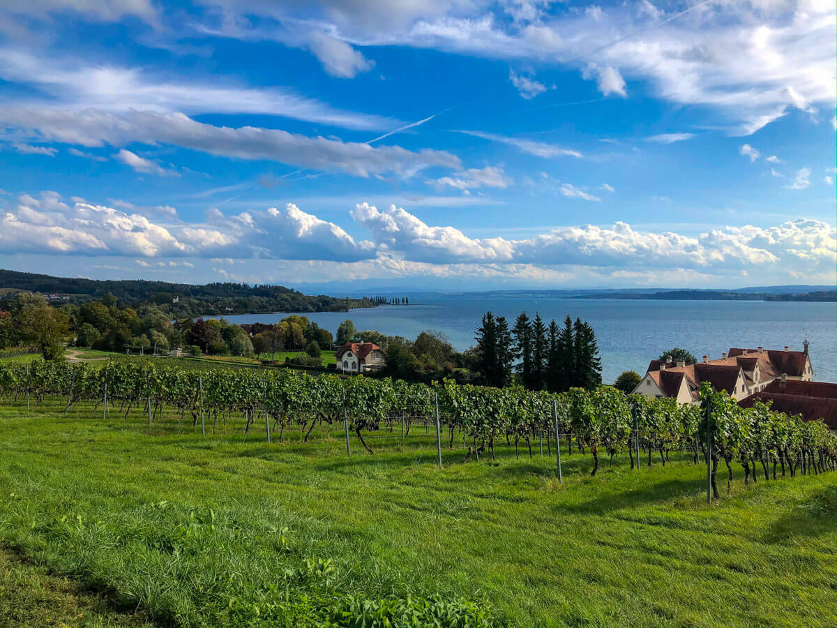 レイクコンスタンスを探索:見逃せない12の素晴らしいアトラクション