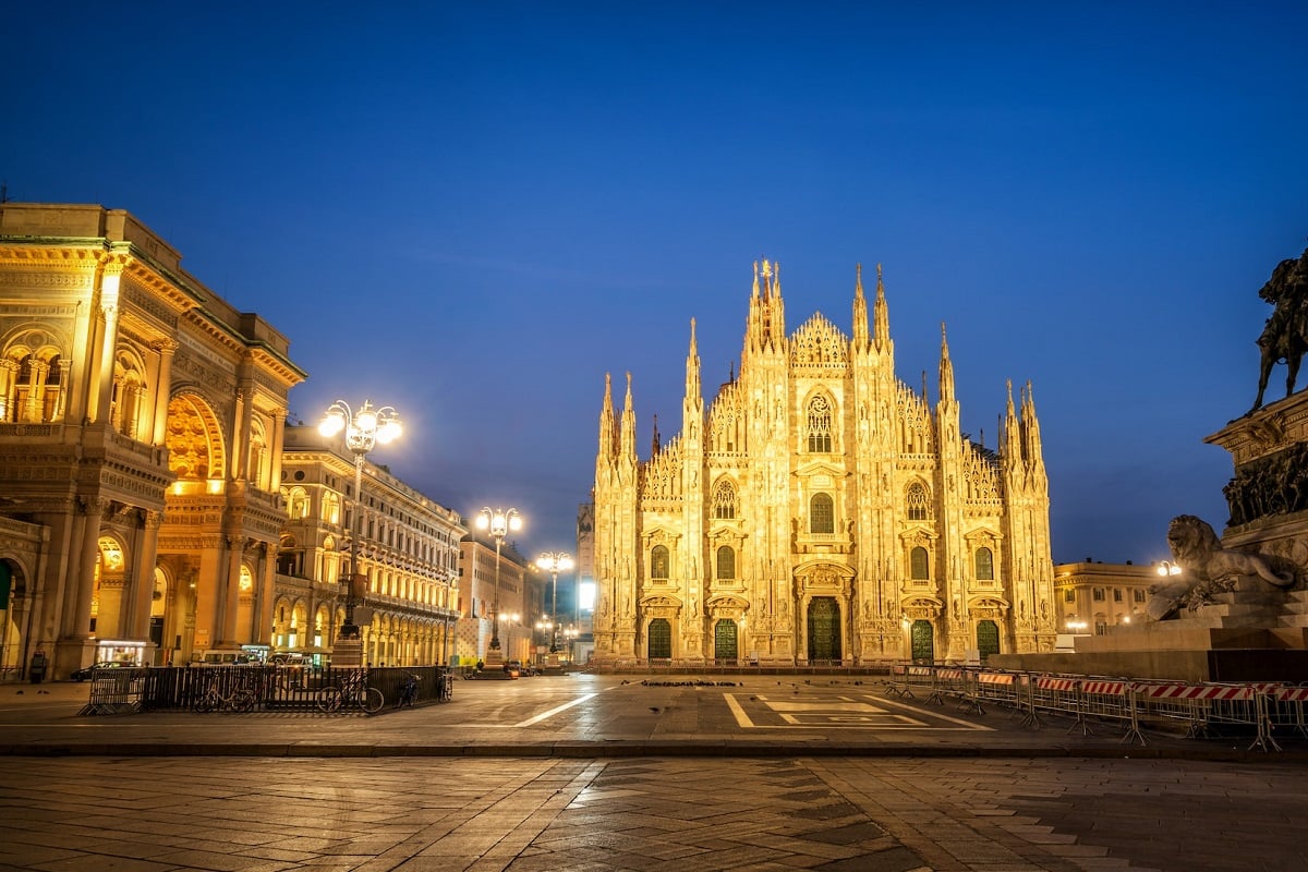 ポストカードからまっすぐに見えるロンバルディア（イタリア）の12の魅惑的な場所