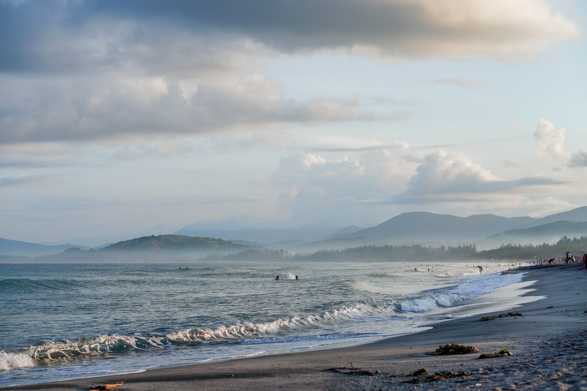 2025年にザンバレスの12の目的地