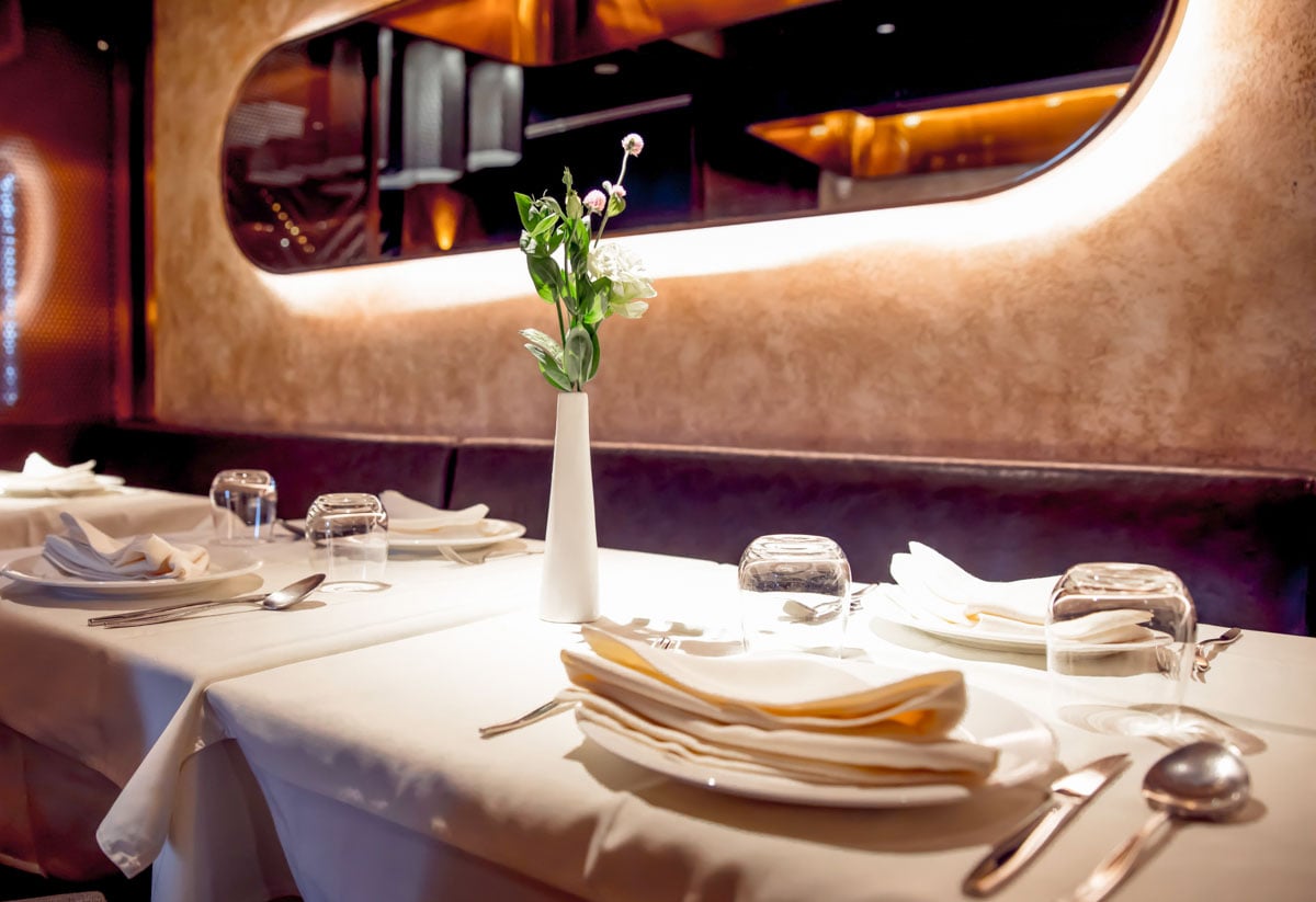 バンクーバーにある食通（そして景色）のための18の信じられないほどユニークなレストラン