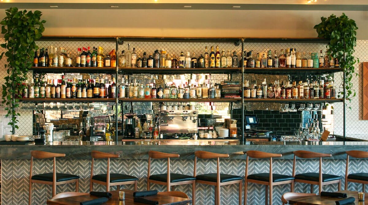 地元のように食べる：フランクリン・テネシーの食べ物愛好家のためのトップ20スポット