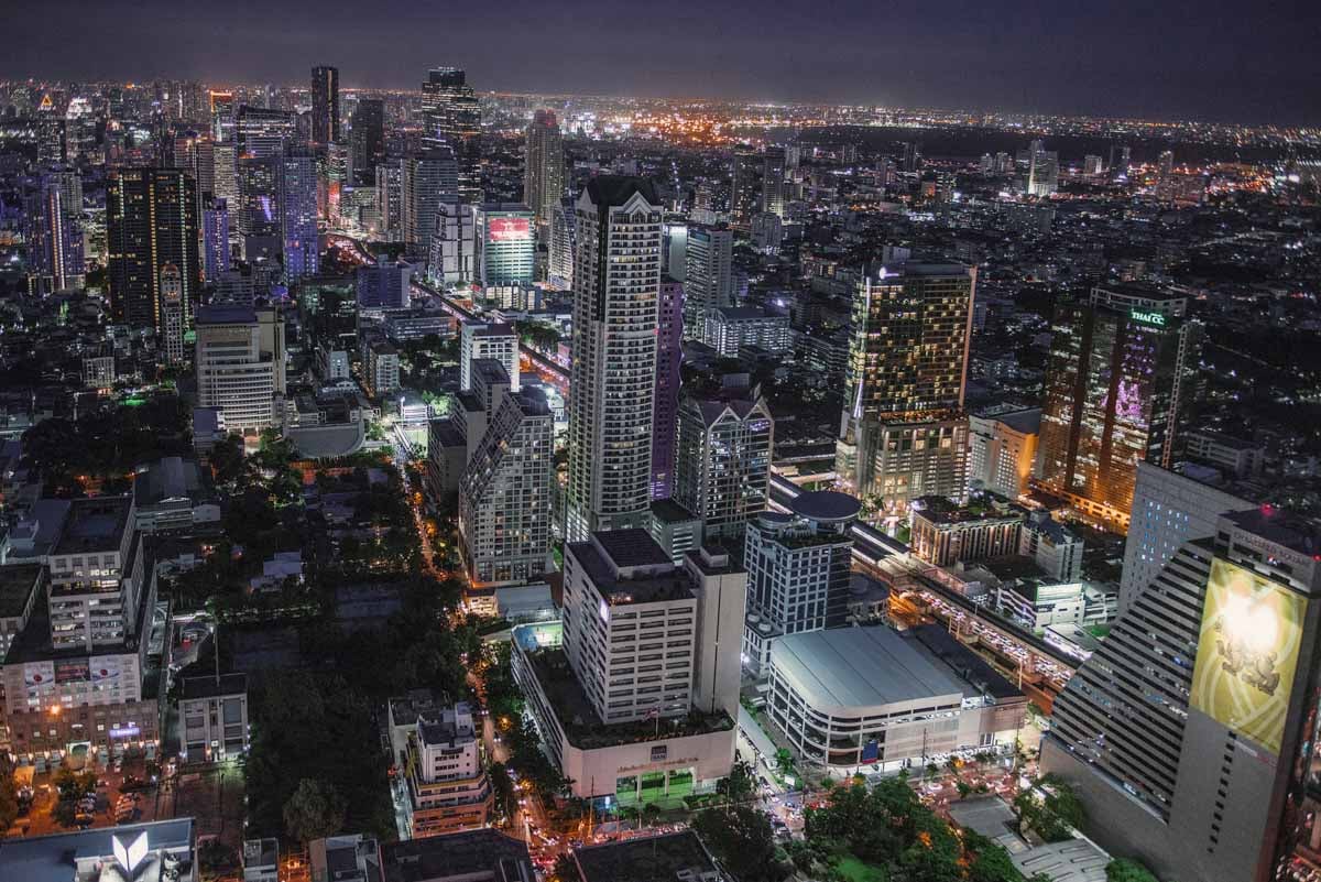 高い生活水準のためにアジアに住むのに最適な12の場所