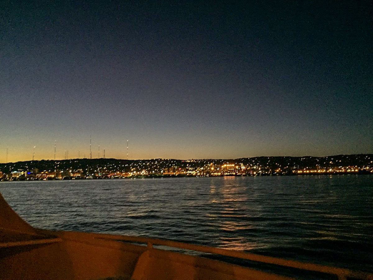 夜のダルースでやるべき12の壮大なこと(ミネソタで最もクールな都市!)