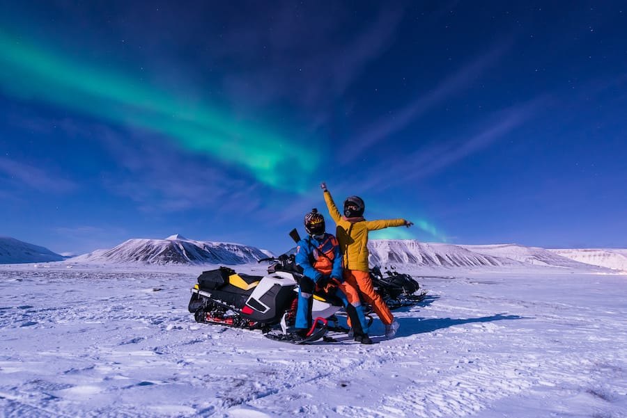 Svalbard Snowmobile Tours：予約方法 +期待
