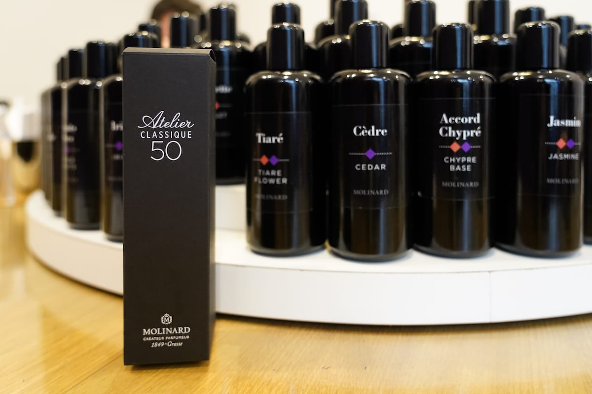 パリの香水ワークショップ：予約方法 +私のレビュー（2025）