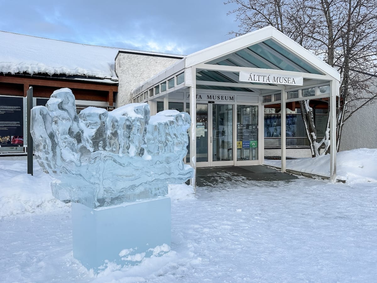 ノルウェーのアルタ博物館：訪問方法 +便利なヒント（2025）