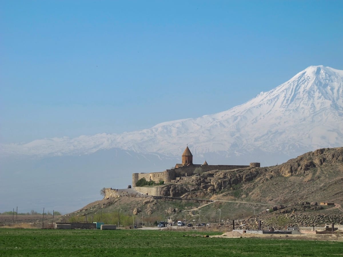 アルメニアのKhor Virapを訪問するための完全なガイド（+クイックヒント）