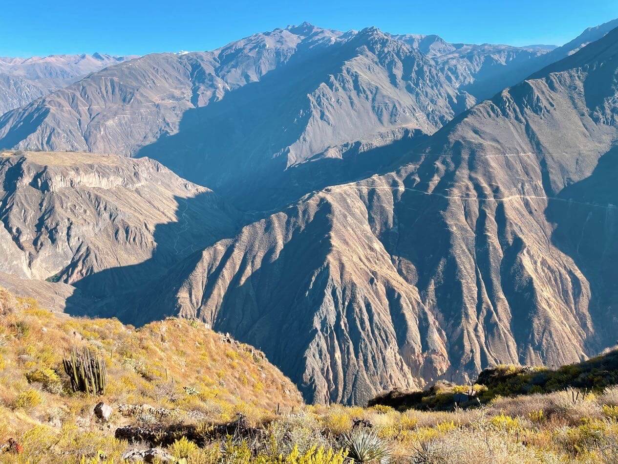 コルカキャニオンハイキング、ペルーはそれだけの価値がありますか？ 2日か3日は最適ですか？