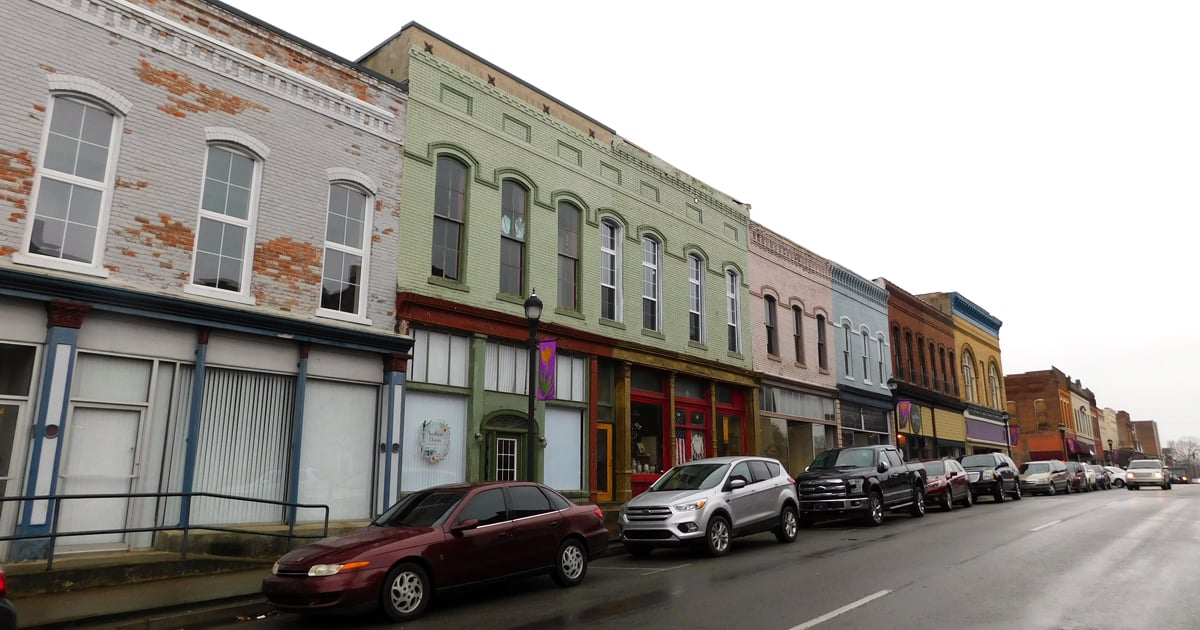 食料品、ガソリン、家賃が驚くほど安いケンタッキー州の小さな町 9 選