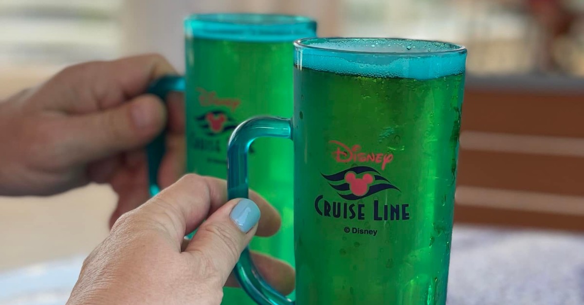 ディズニークルーズ中に飲み物にお金を節約するための6つのヒント