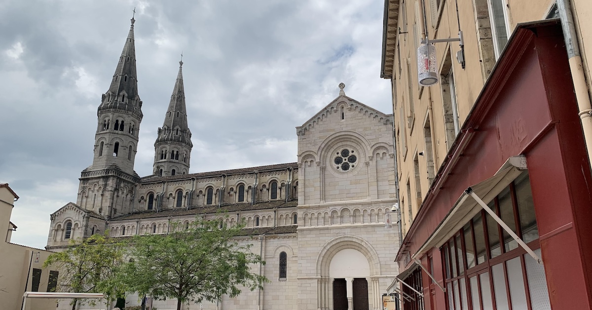 フランス、マコンを行うのに最適なこと