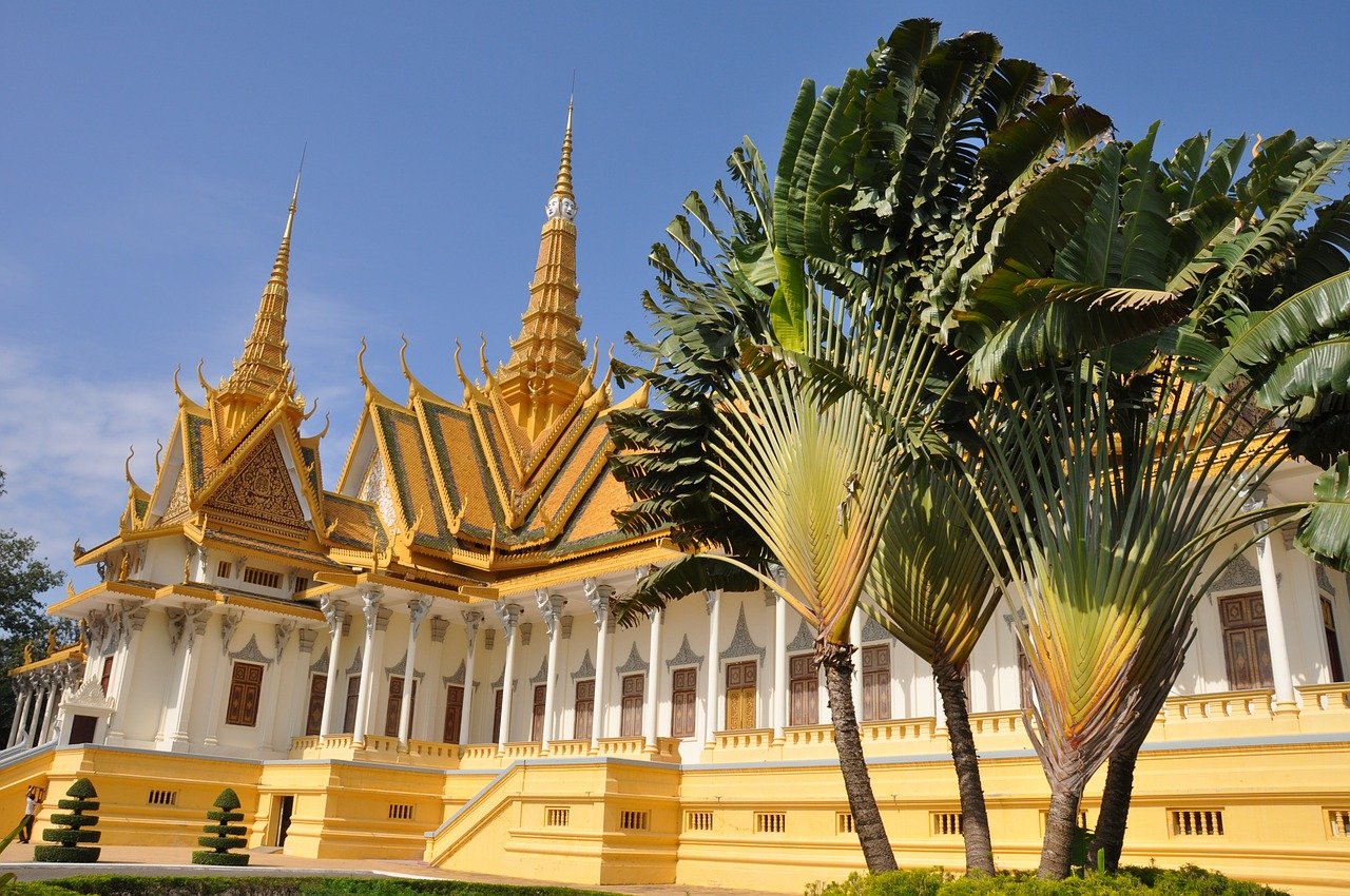 Phnom Penh Travel and Backpacking Guide