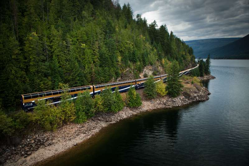 ロッキーマウンテニア：一生に一度は乗るべき鉄道の旅