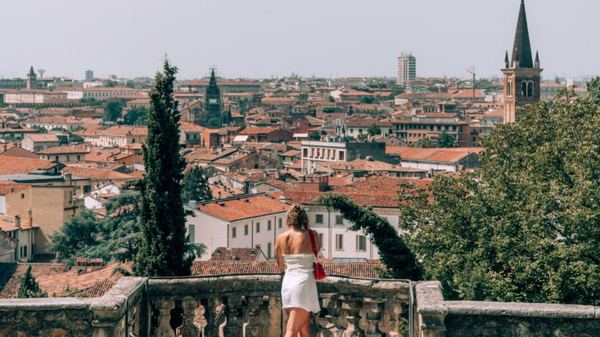 ヴェローナのどこに泊まるか (おすすめの場所とエリア 6 選)