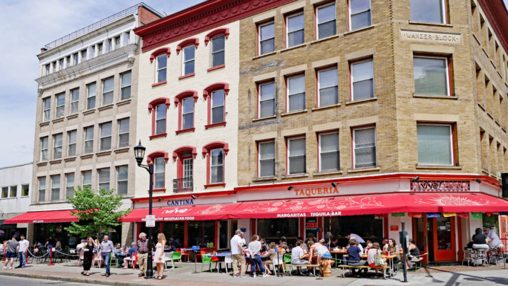 ニューヨーク州に住むのに最適な場所（地元の）