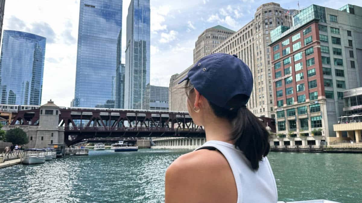 シカゴに引っ越しますか？ 25のヒントと知っておくべきこと（地元の）