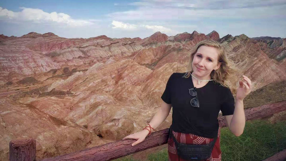 私は中国のレインボー山脈を訪れました。これがどのように進んだかです。