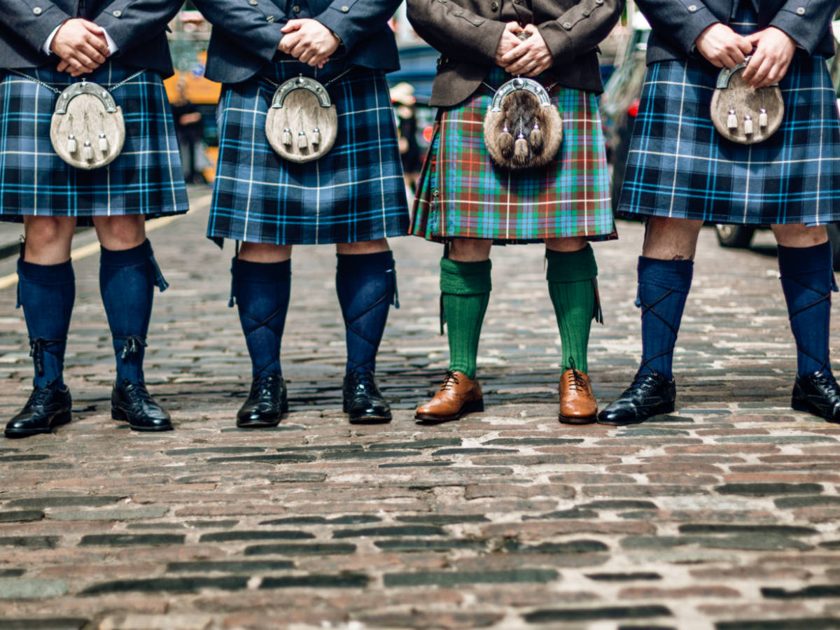 観光客はスコットランドで多くの偽物を作ります。これらを避ける方法は次のとおりです。