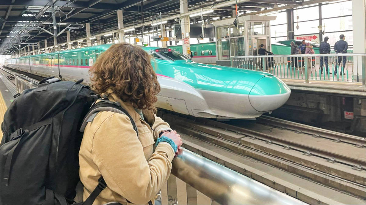 スーツケースvs.バックパック。これが私の日本旅行で明確な勝者がいた理由です。