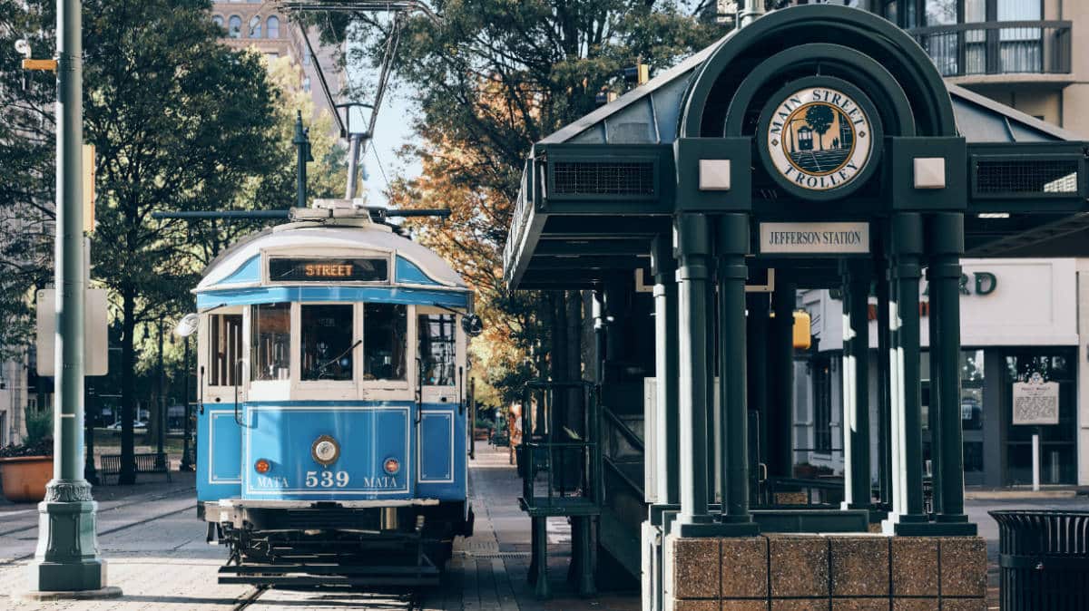 ナッシュビルからメンフィスへ（地元の方法、行く方法）