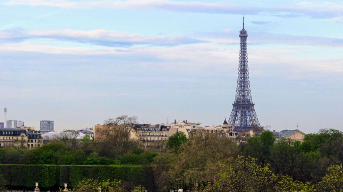 エッフェルタワー（訪問のための地元のガイド）