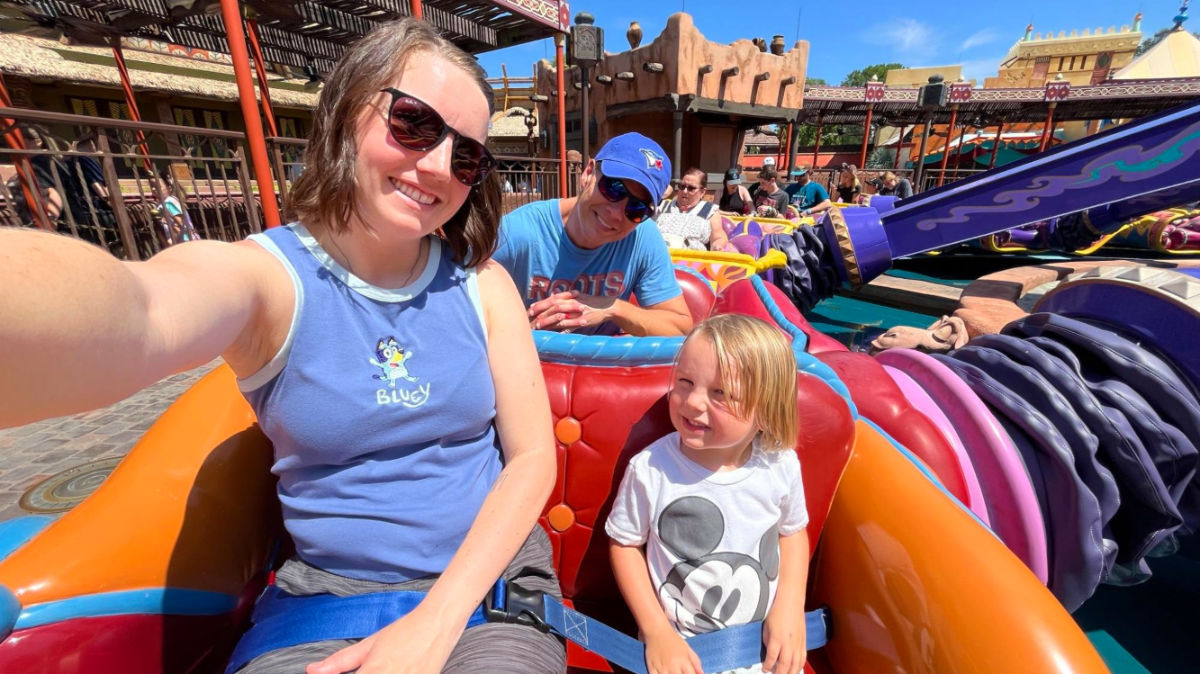 ディズニーの新しいライトニングレーンパスのガイド