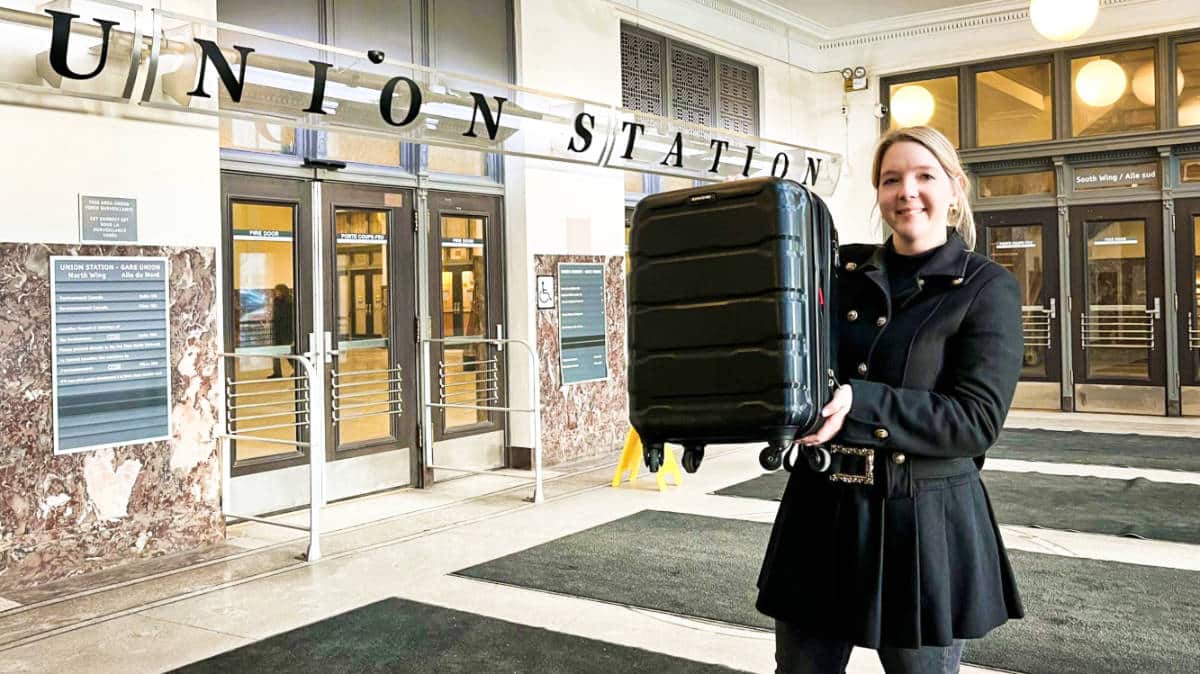 Samsonite Omni PCキャリーオンスピナーレビュー（Pro＆Cons）