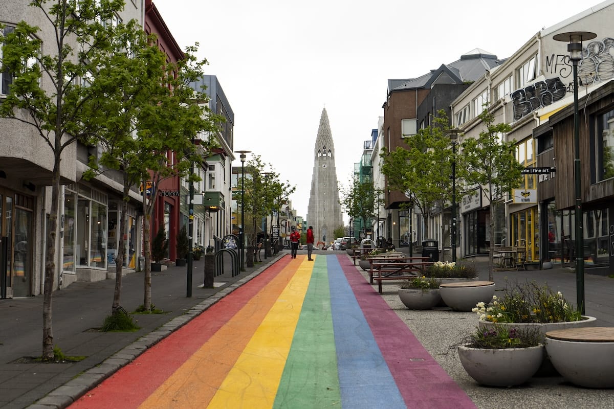 33 2025年に初めての訪問者のためにレイキャビクでやるべきこと（+ FAQ）