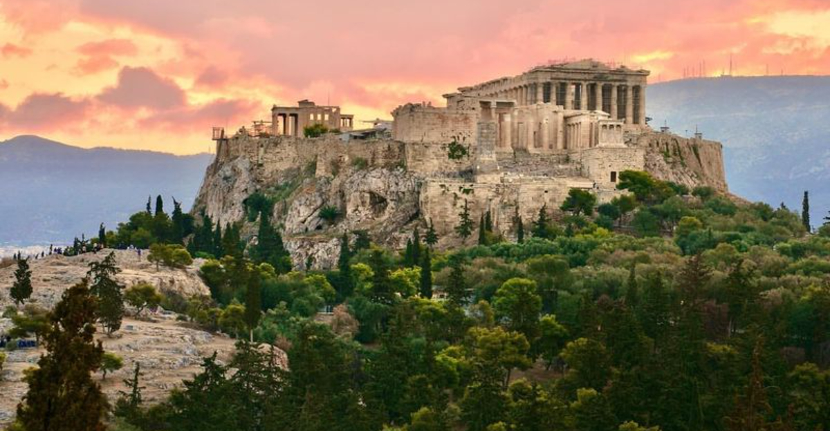 アクロポリスだけではないアテネの10の歴史的なランドマーク