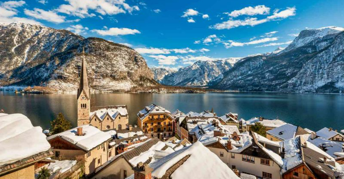 できるだけ早く訪問したい23ゴージャスな湖の町