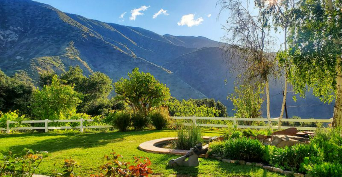 これらの隠されたカリフォルニアの町は美しさと性格に満ちています