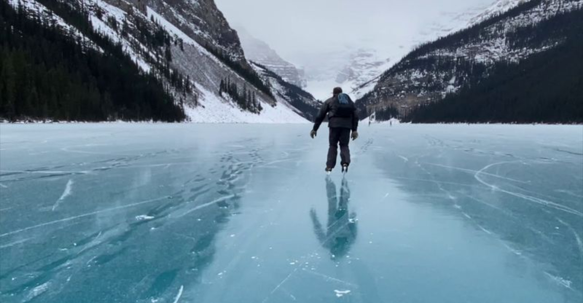 クリスマスマーケットを超えた15の魔法の12月の目的地