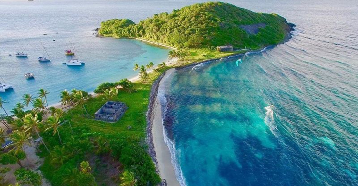 あなた自身のプライベートな楽園のように感じる17のリモートカリブ海の島