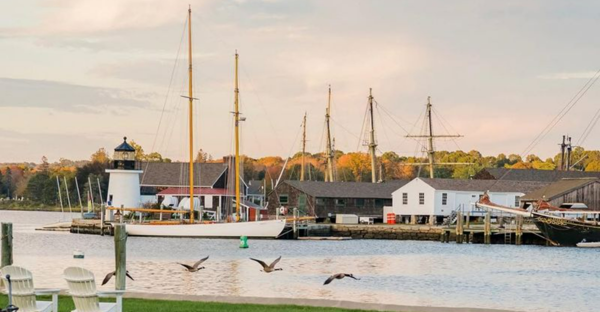アメリカの最高の小さな町を発見します