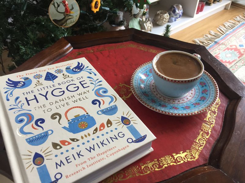 読んで、一口、繰り返します：居心地の良い本のカフェのハイブリッドがシーンを支配する15の都市