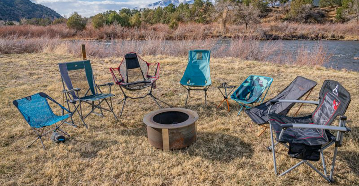 キャンプギアガイド5月：居心地の良いショルダーシーズンの夜の17の必需品