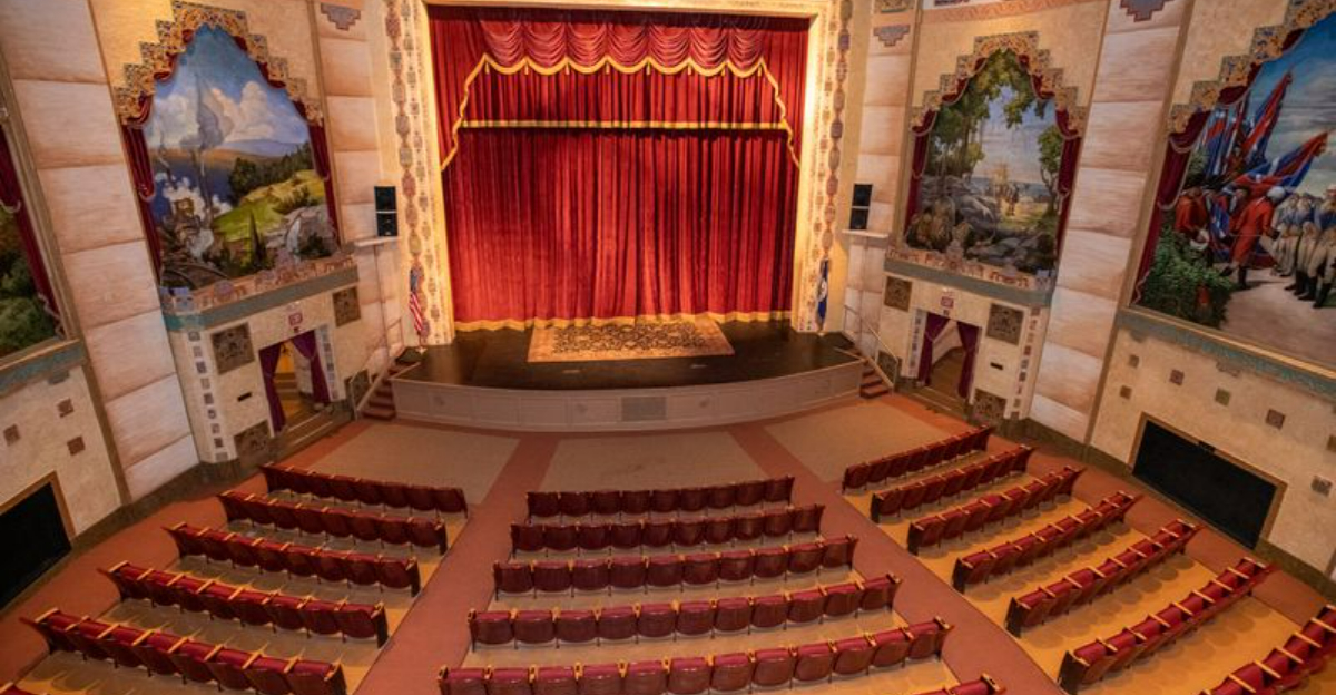 バージニア州南西部の魅惑的な町は、繁栄しているダウンタウンと素晴らしい屋外レクリエーションを備えています