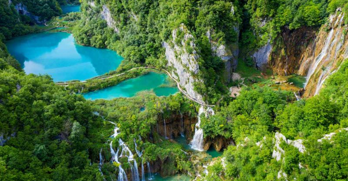 あなたを驚かせる10の秘密のスポット