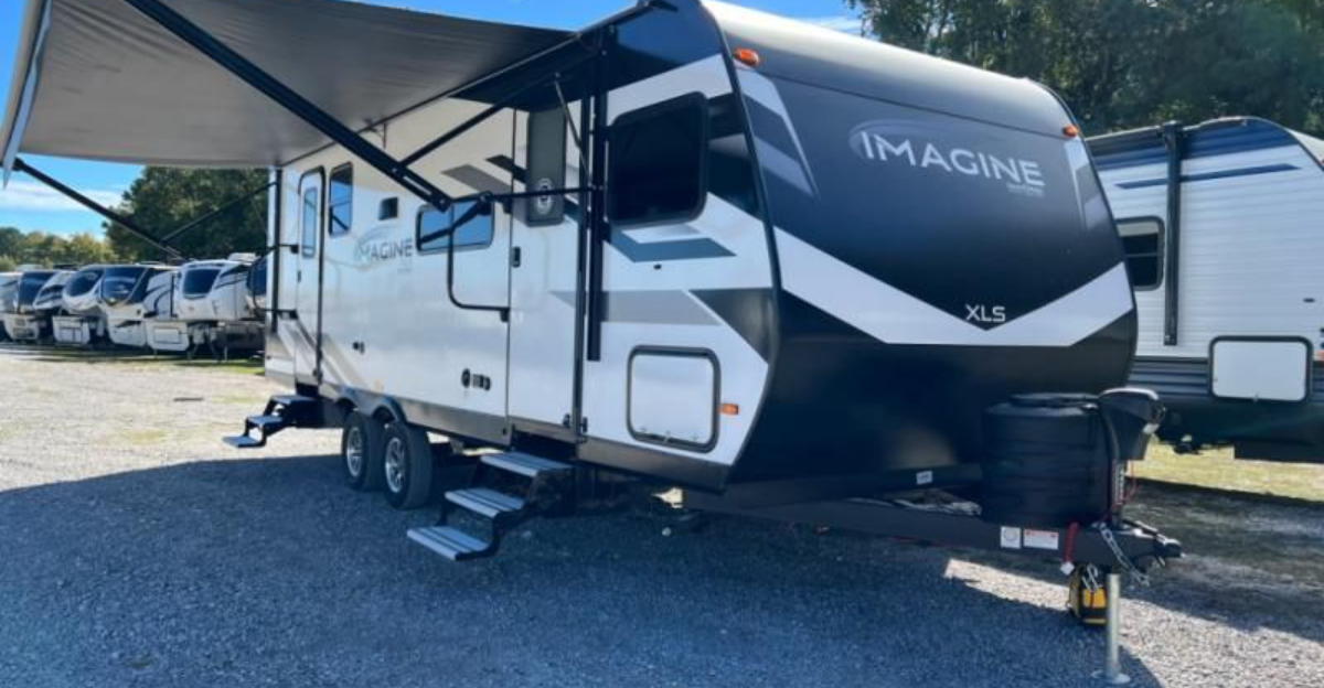 壮大なロードトリップに最適な7つの旅行トレーラー + 5つは存在しないはずです