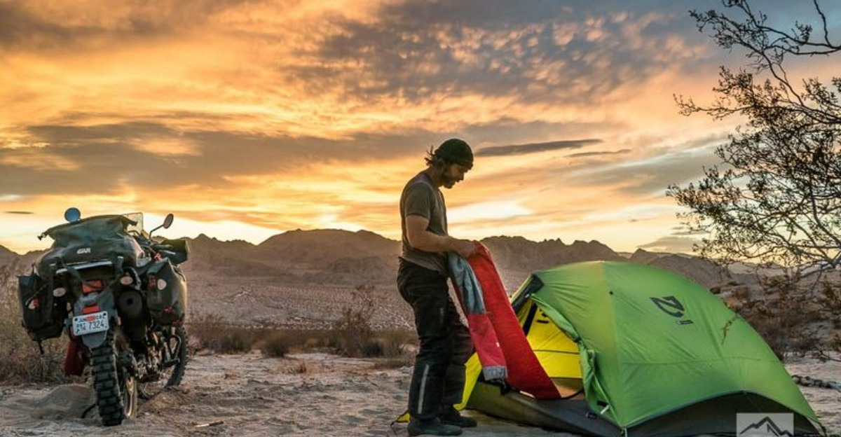 オートバイのロードトリップのためにスマートに梱包する方法