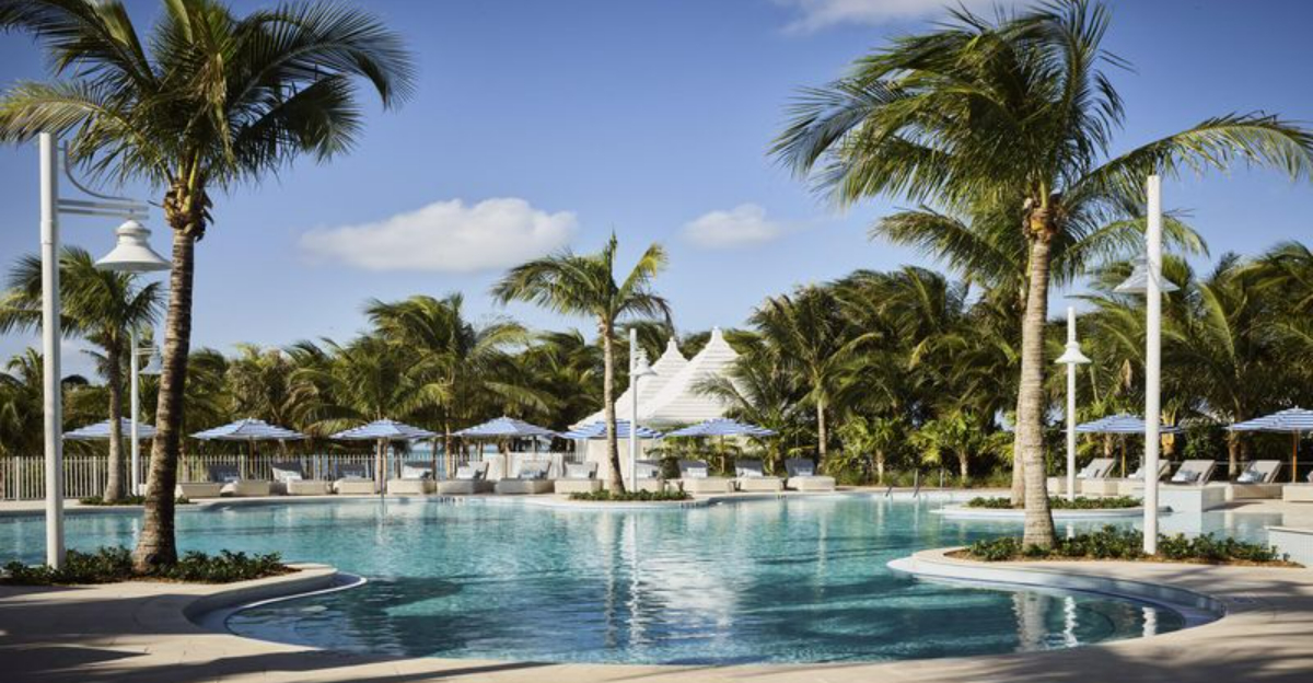 すべてのスイートに床から天井までの景色と1マイルのウォーターフロントの至福がある象徴的なフロリダキーズリゾート