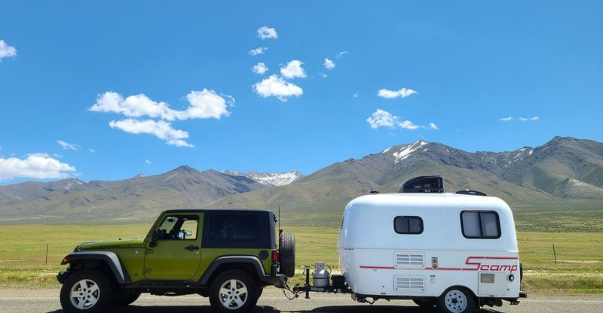 8つのトレーラーは誰にでもお勧めします