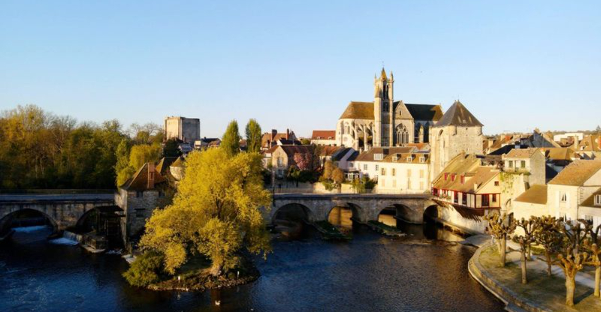 パリから1時間、フランスの首都の近くを訪れる7つの趣のある村があります