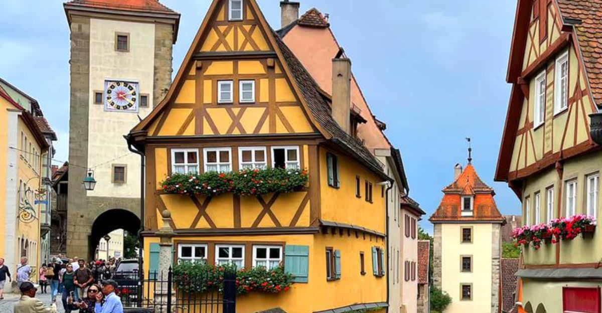 私は写真で良く見えた8つの村を訪れました