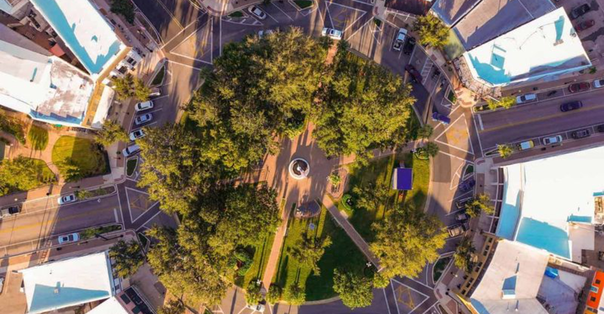 フロリダの珍しい円形の都市でやるべきこと +あなたの時間の価値があるいくつかのボーナスストップ