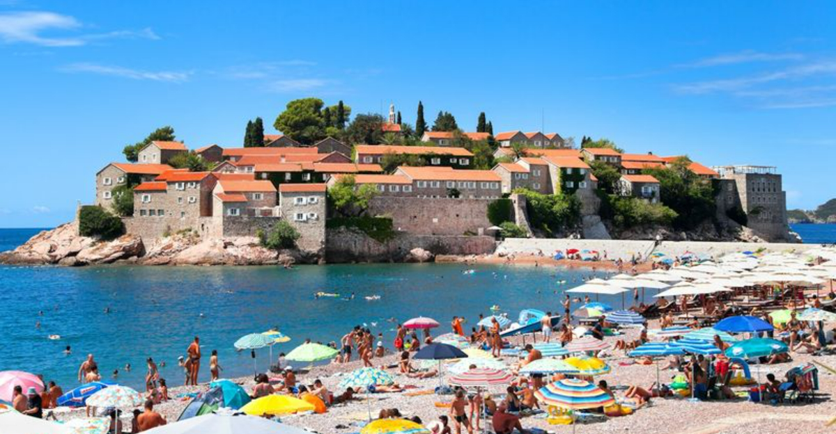 ヒント：モンテネグロを訪れるのに最適な時期は何ですか？