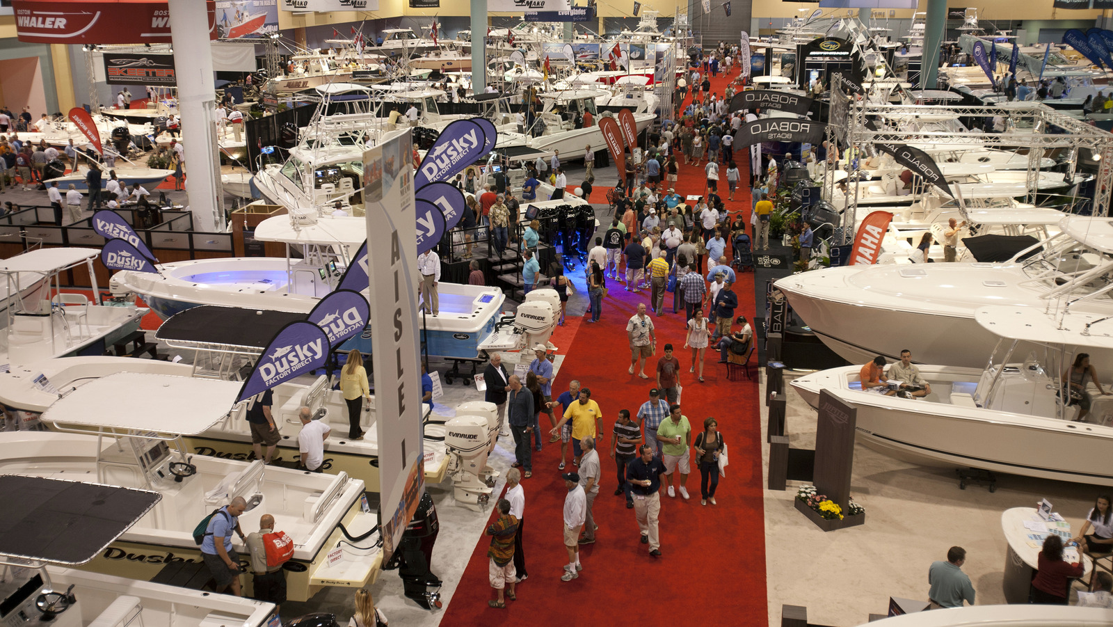 次の沿岸塩水釣りの冒険に最適なボートタイプを選ぶ方法