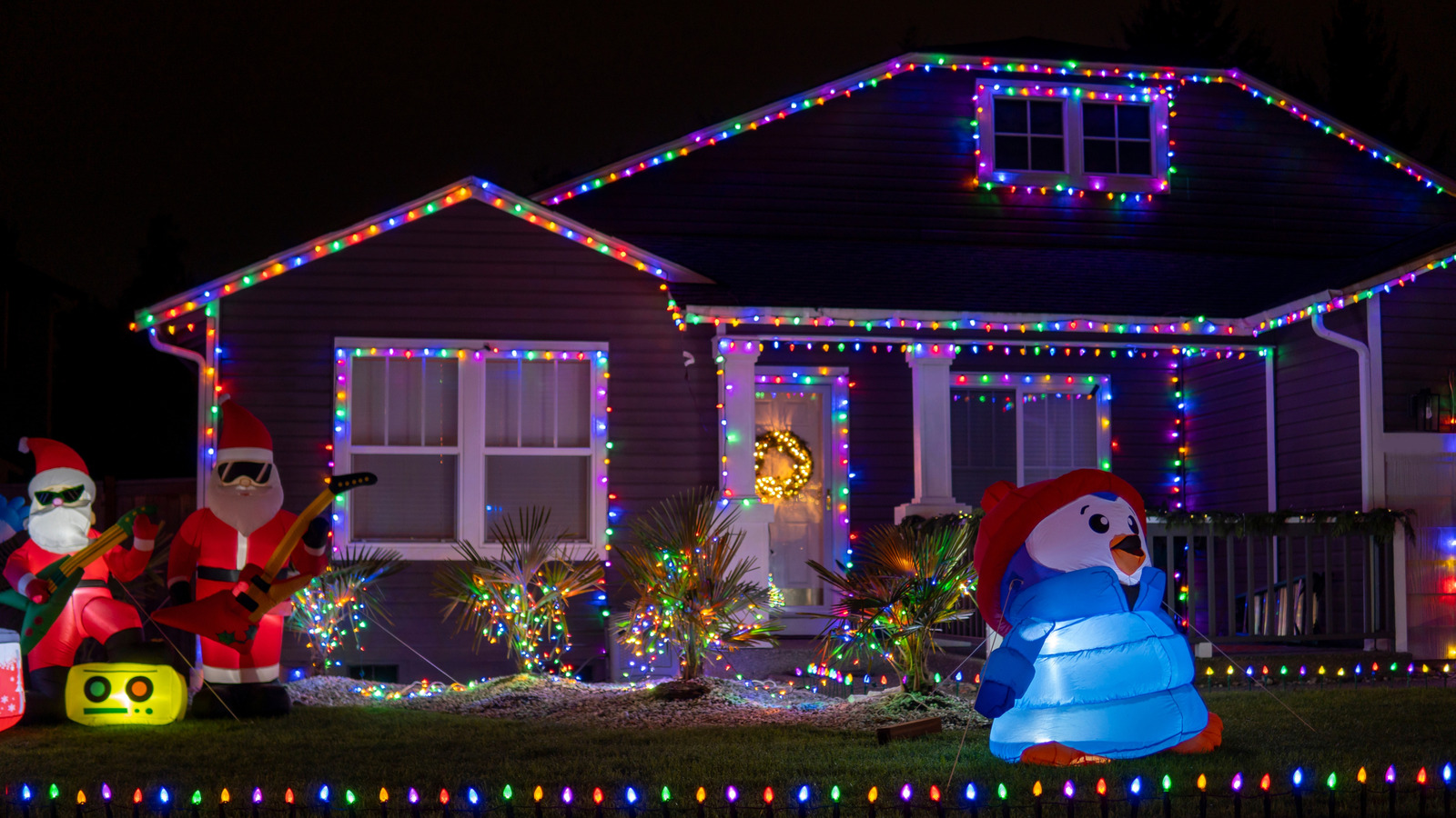 ぜひ試していただきたいトリックで、屋外のクリスマスイルミネーションを風に変える