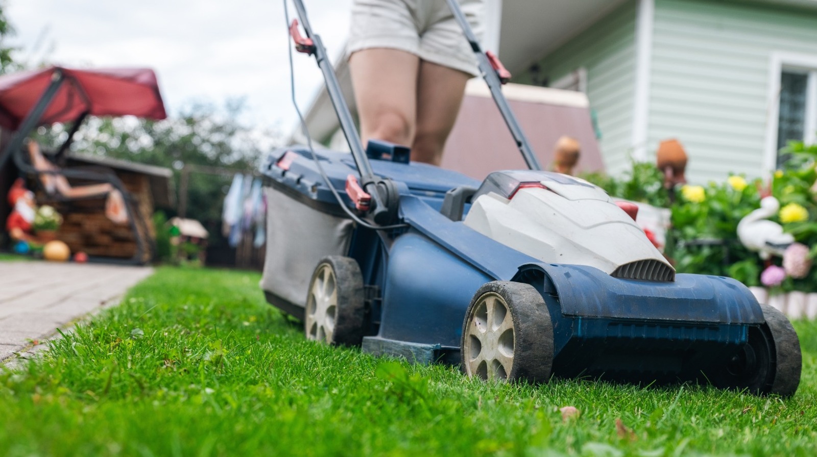 電気芝刈り機の最高のお得な情報は夏にちょうど間に合うように